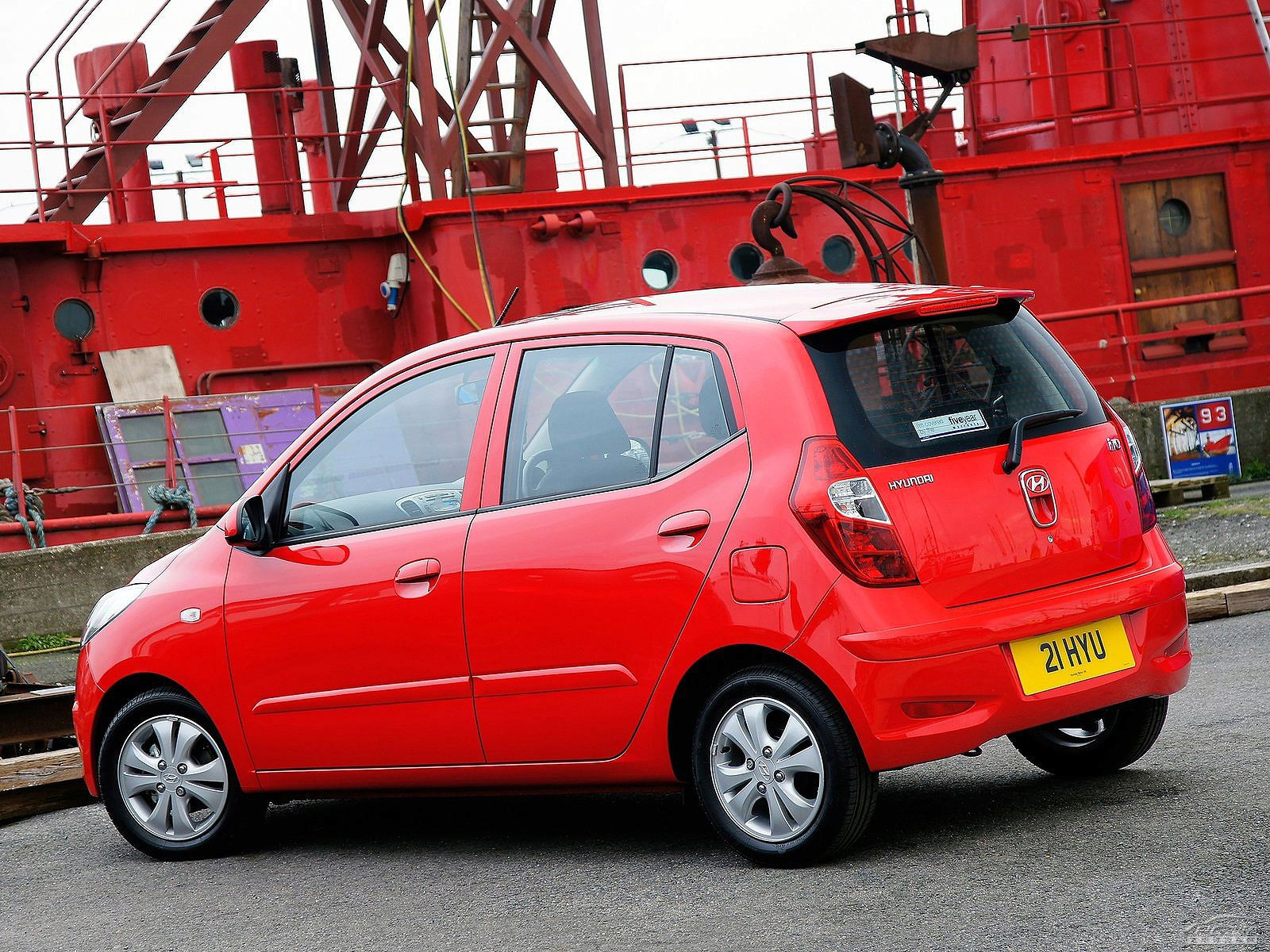 現(xiàn)代i10外觀高清大圖