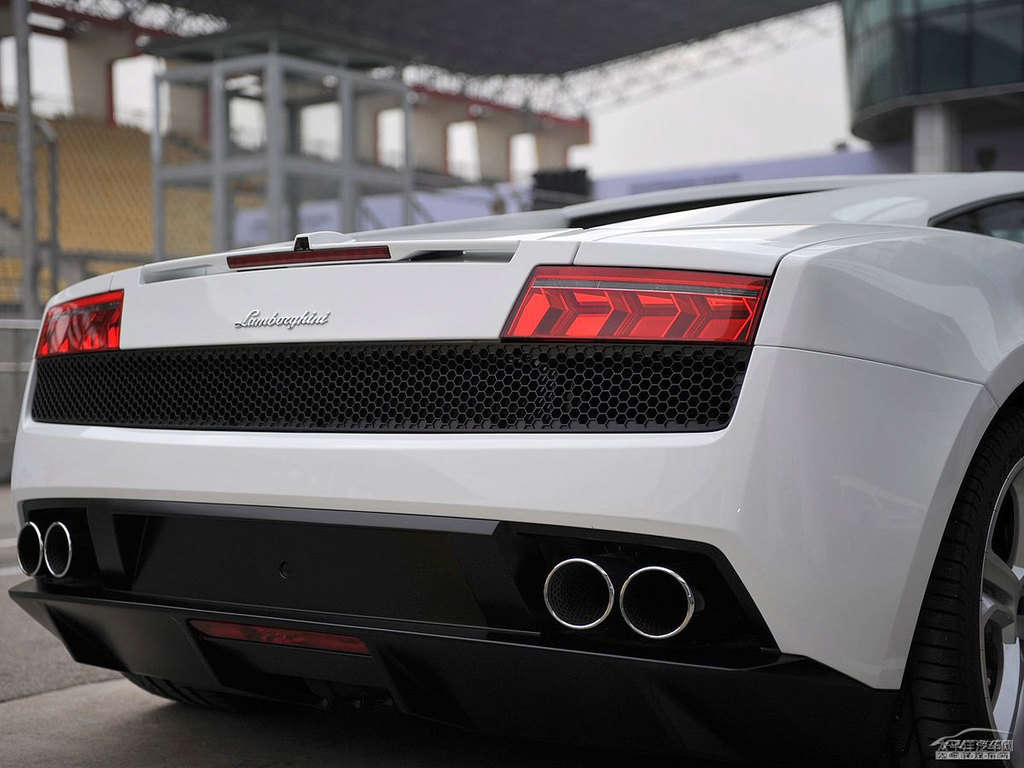 ɫwGallardo܇β^DƬ