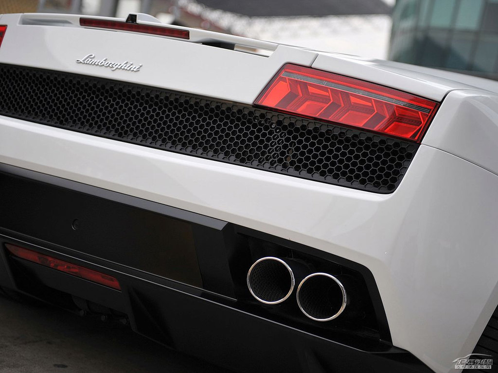 ɫwGallardo܇(ch)β^DƬ