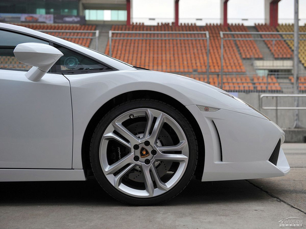 ɫwGallardo܇^DƬ