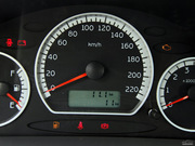 2010款 1.0L 手動標(biāo)準(zhǔn)型 2010款 1.0L 手動標(biāo)準(zhǔn)型