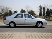 2011款 1.6L 手動(dòng)尊貴型 2011款 1.6L 手動(dòng)尊貴型