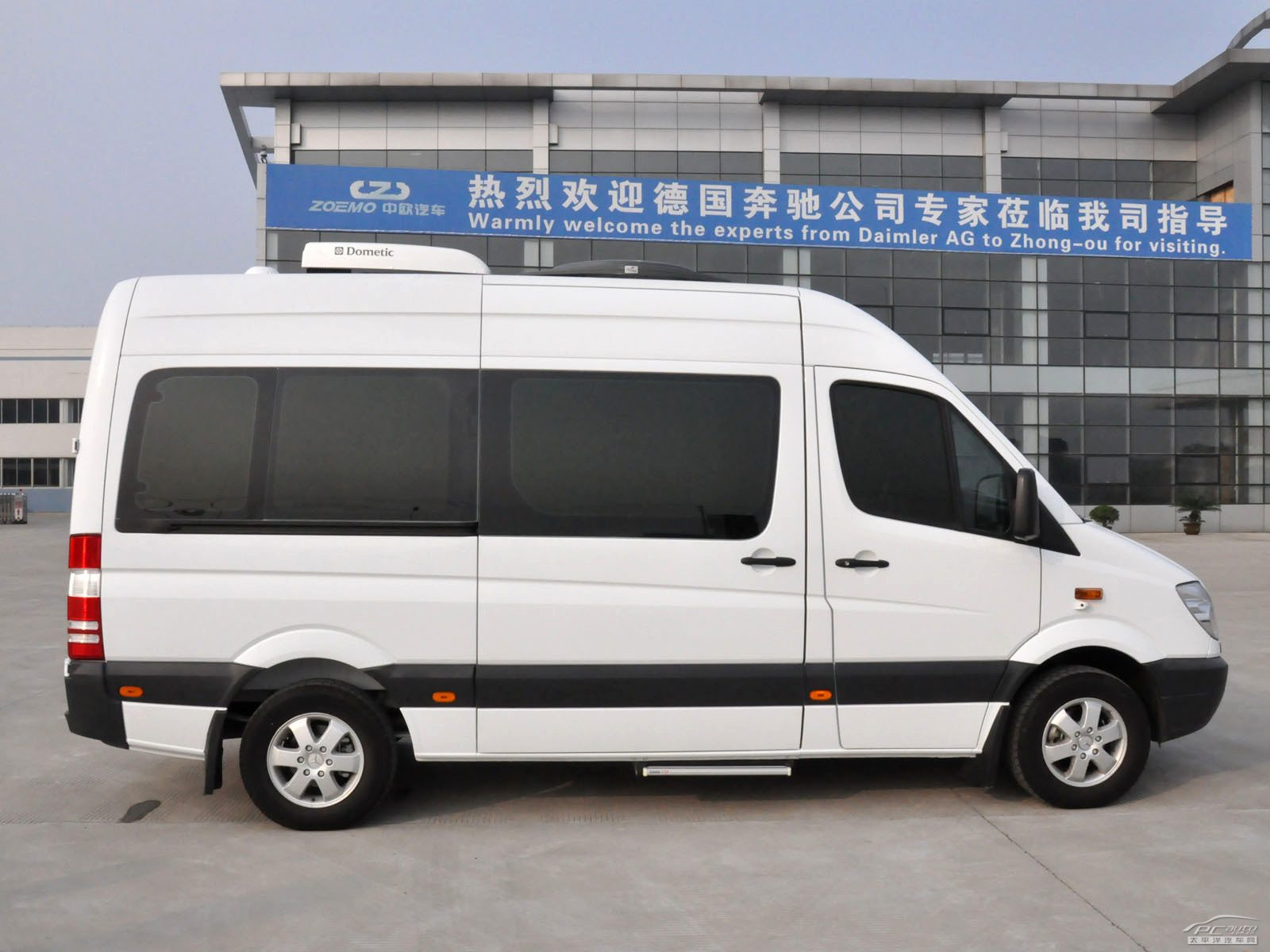 中歐奔馳房車外觀高清大圖