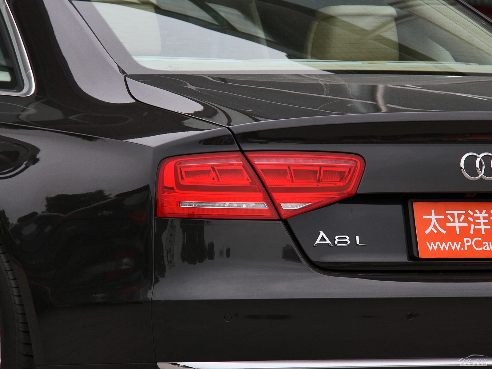 奧迪A8L外觀高清大圖