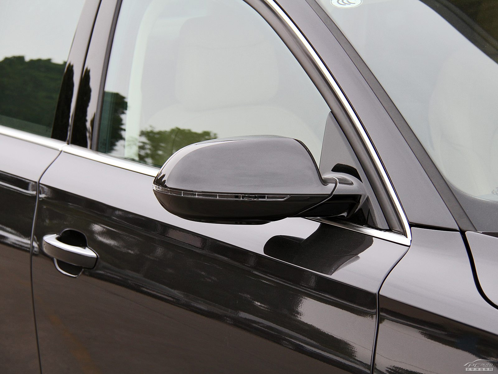 奧迪A8L外觀高清大圖