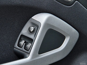 2011款 1.0L MHD 敞篷激情版 2011款 1.0L MHD 敞篷激情版