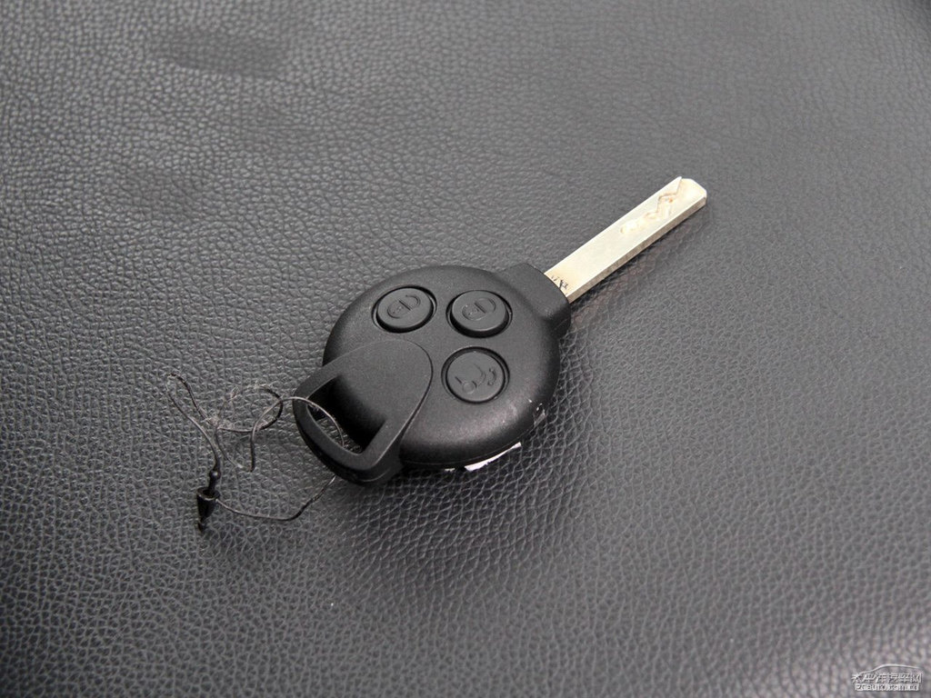 ɫsmart fortwo(x)(ji)DƬ