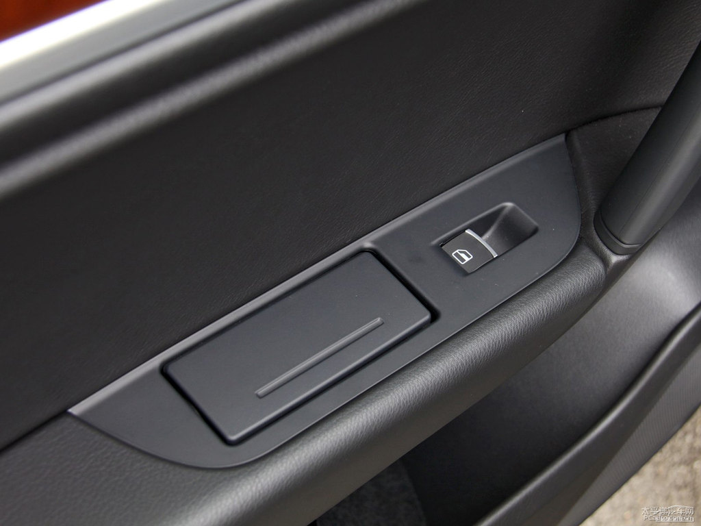 途銳車廂內(nèi)飾圖片