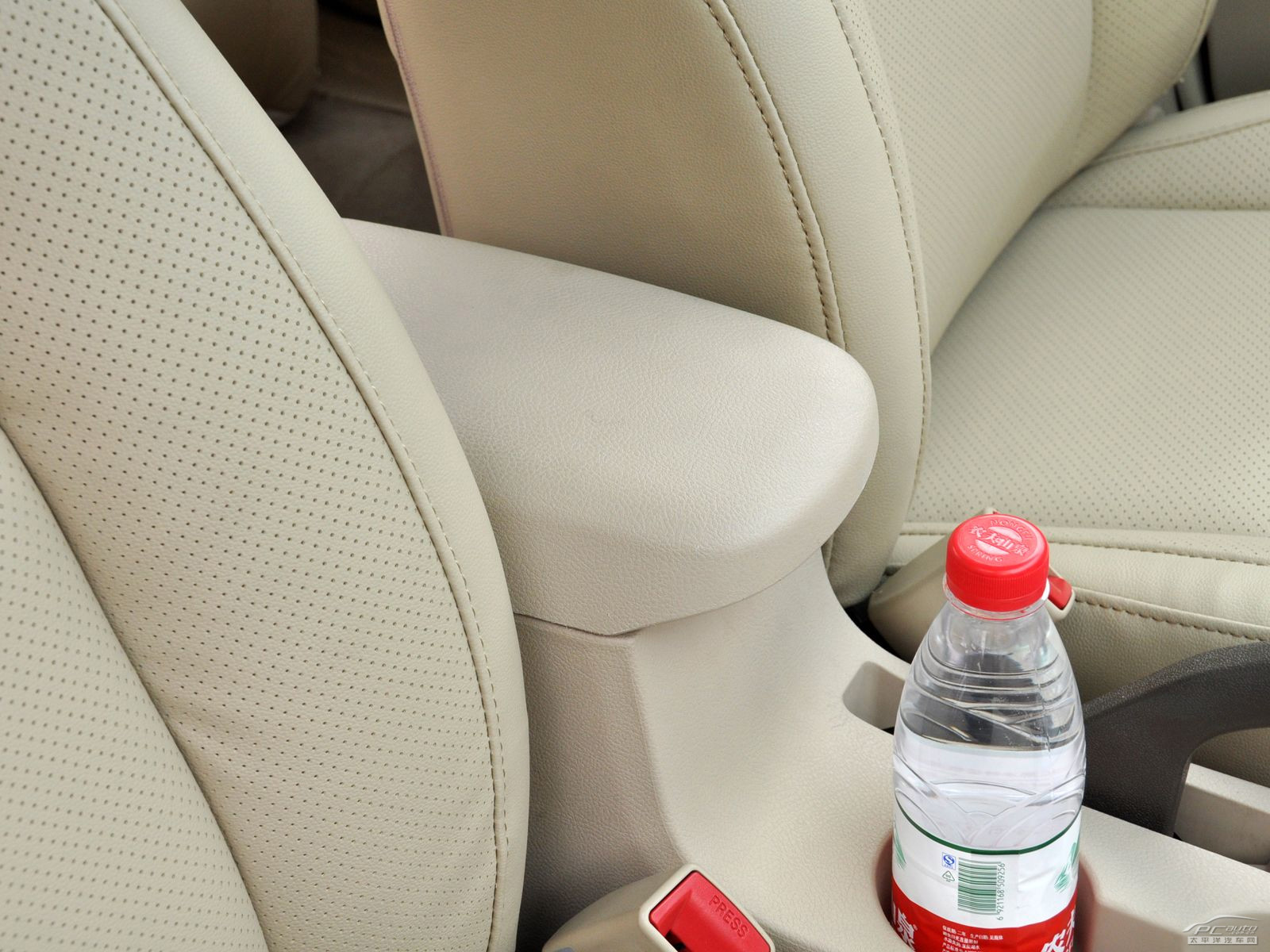 比亞迪G3R內(nèi)飾高清大圖