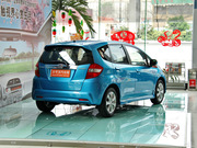 2011款 1.5L AT 全景天窗版 2011款 1.5L AT 全景天窗版