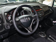 2011款 1.5L AT 全景天窗版 2011款 1.5L AT 全景天窗版