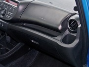 2011款 1.5L AT 全景天窗版 2011款 1.5L AT 全景天窗版