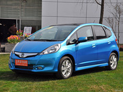 2011款 1.5L AT 全景天窗版 2011款 1.5L AT 全景天窗版