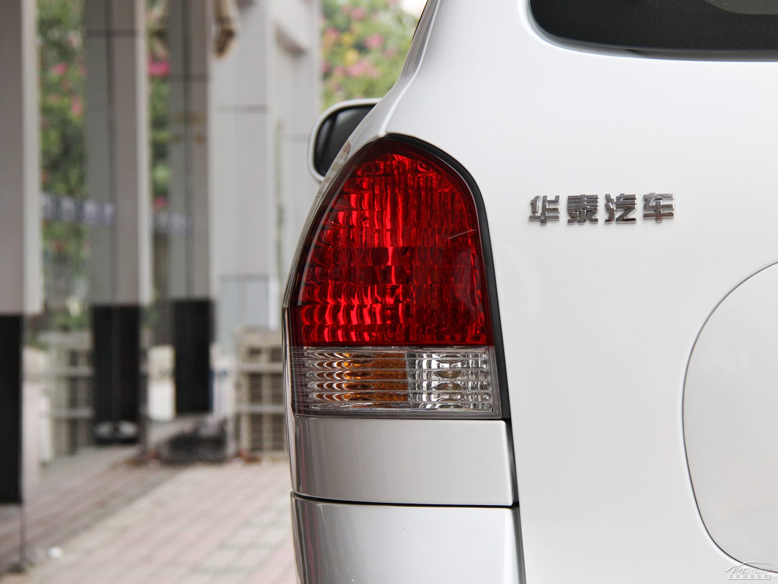 經(jīng)典圣達(dá)菲外觀高清大圖