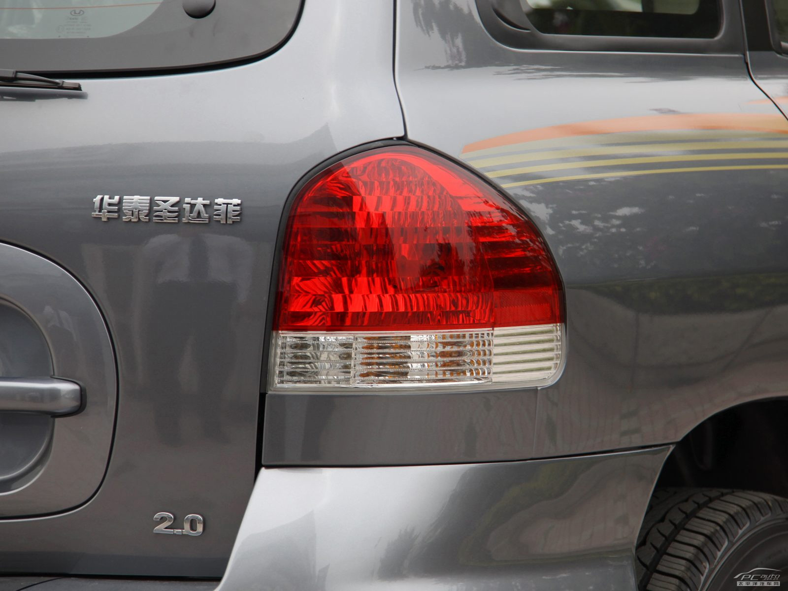 經(jīng)典圣達(dá)菲外觀高清大圖
