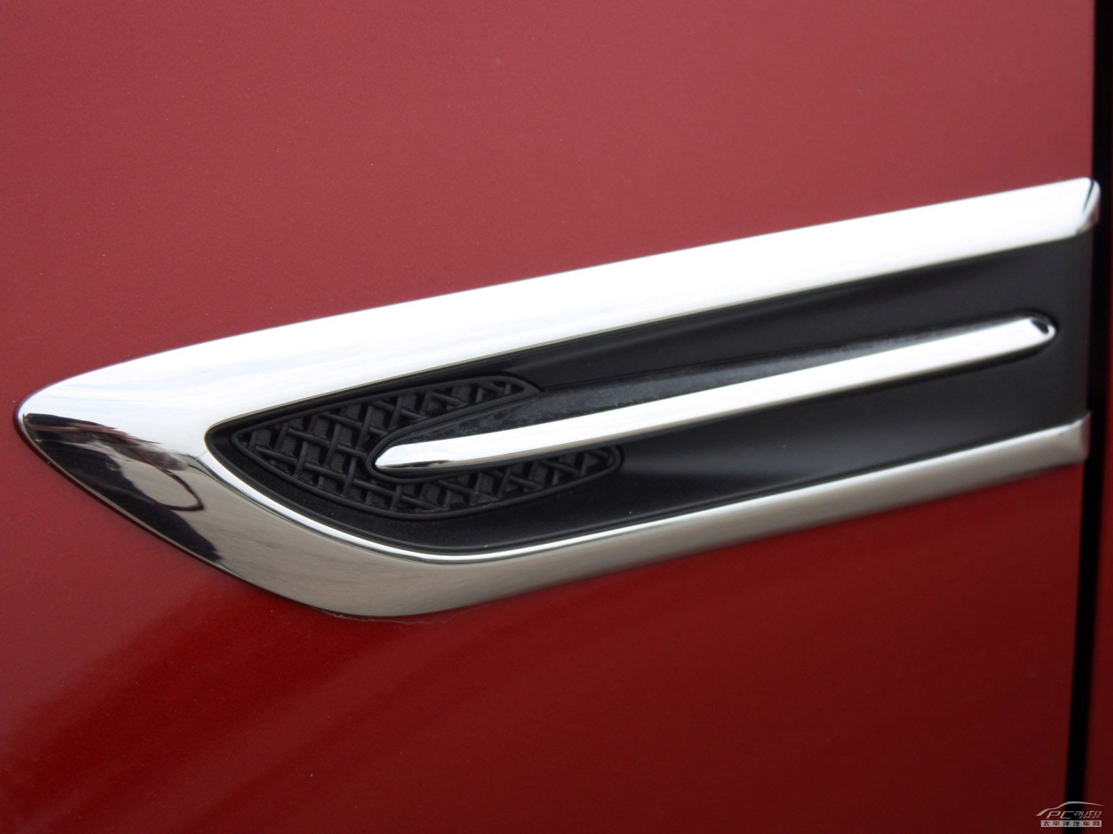 君威外觀高清大圖