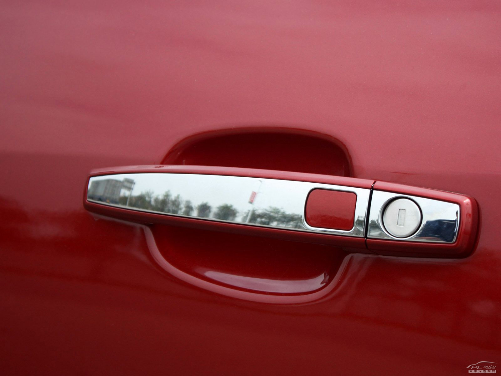 君威外觀高清大圖