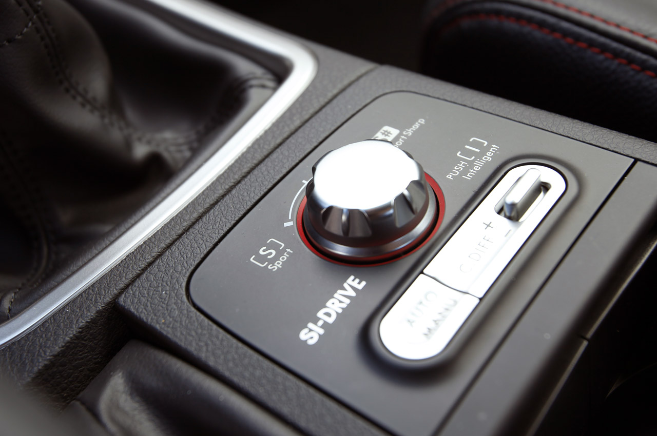 翼豹車展高清大圖