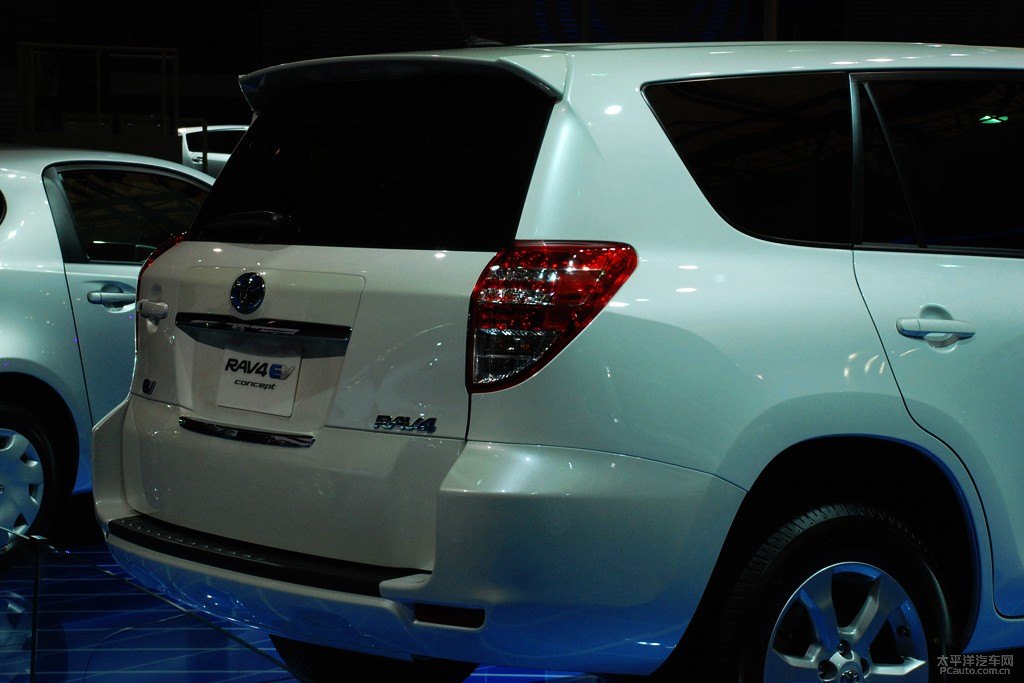 RAV4榮放圖片