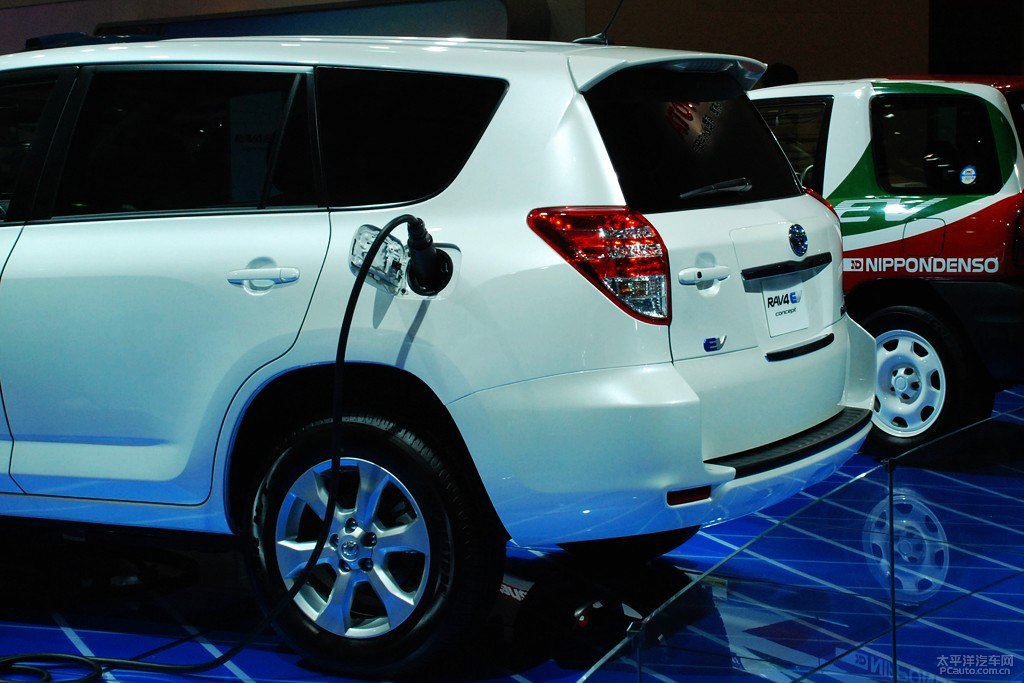 RAV4榮放圖片