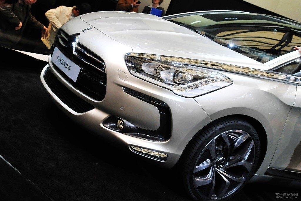 DS 5(M(jn))DƬ
