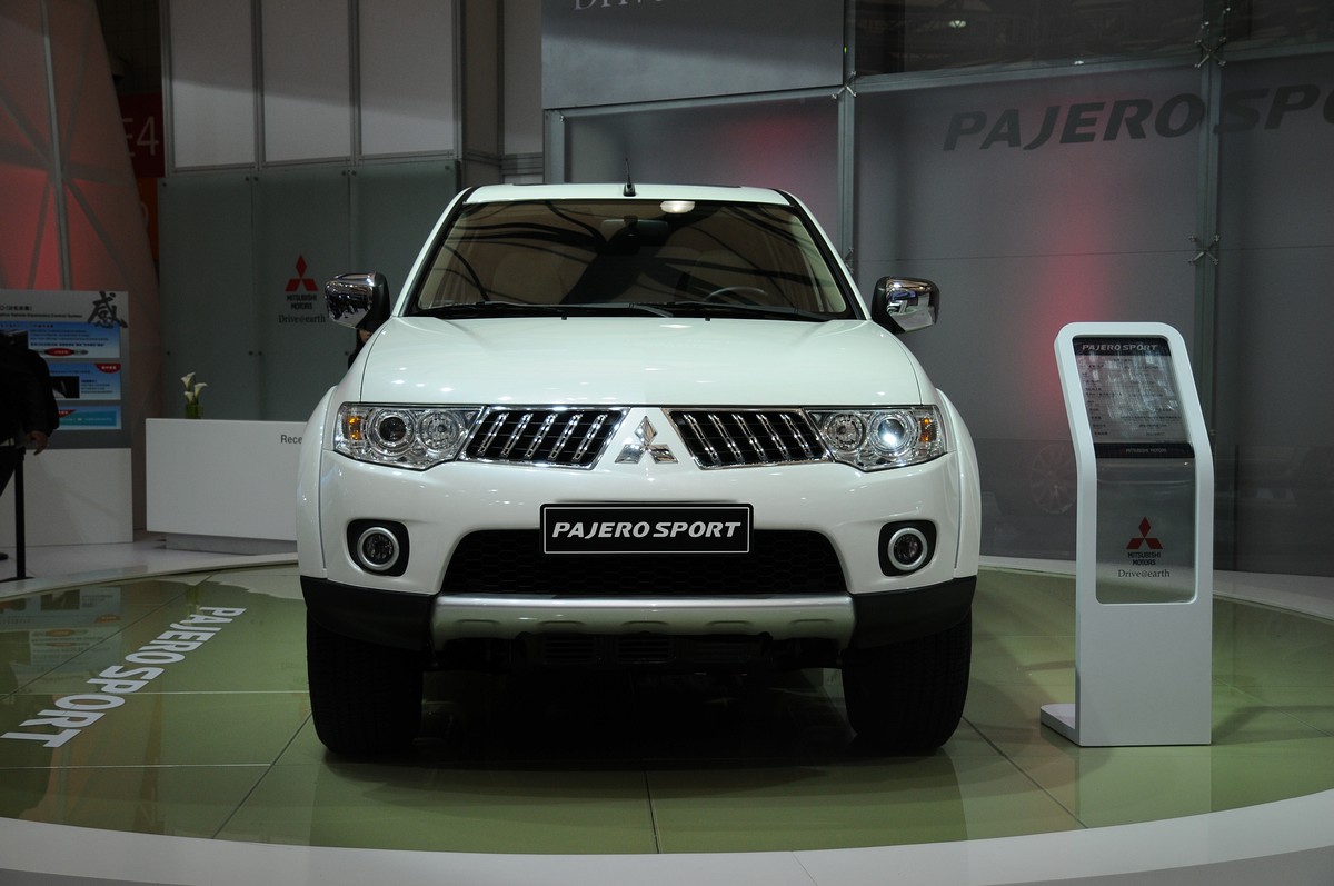帕杰羅(進(jìn)口)車展高清大圖
