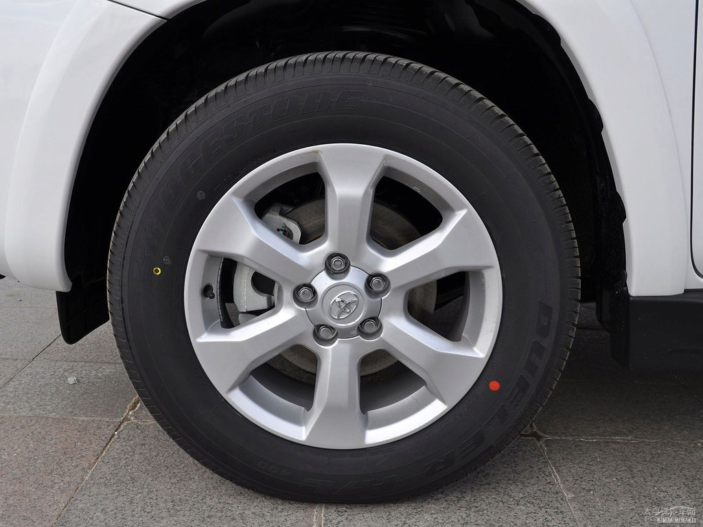 RAV4榮放外觀圖片