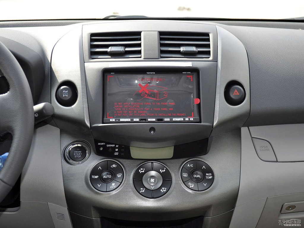 RAV4榮放內(nèi)飾圖片