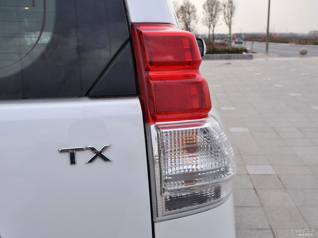 (j)ɫ܇(ch)β^(gun)DƬ