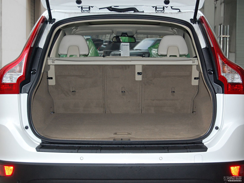 ɫ֠XC60(M(jn))(ni)DƬ