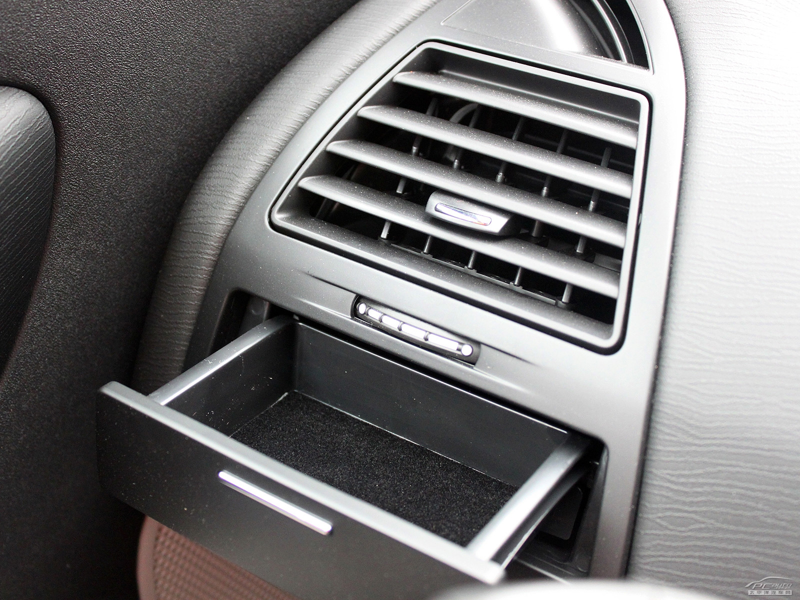 經(jīng)典世嘉內(nèi)飾高清大圖