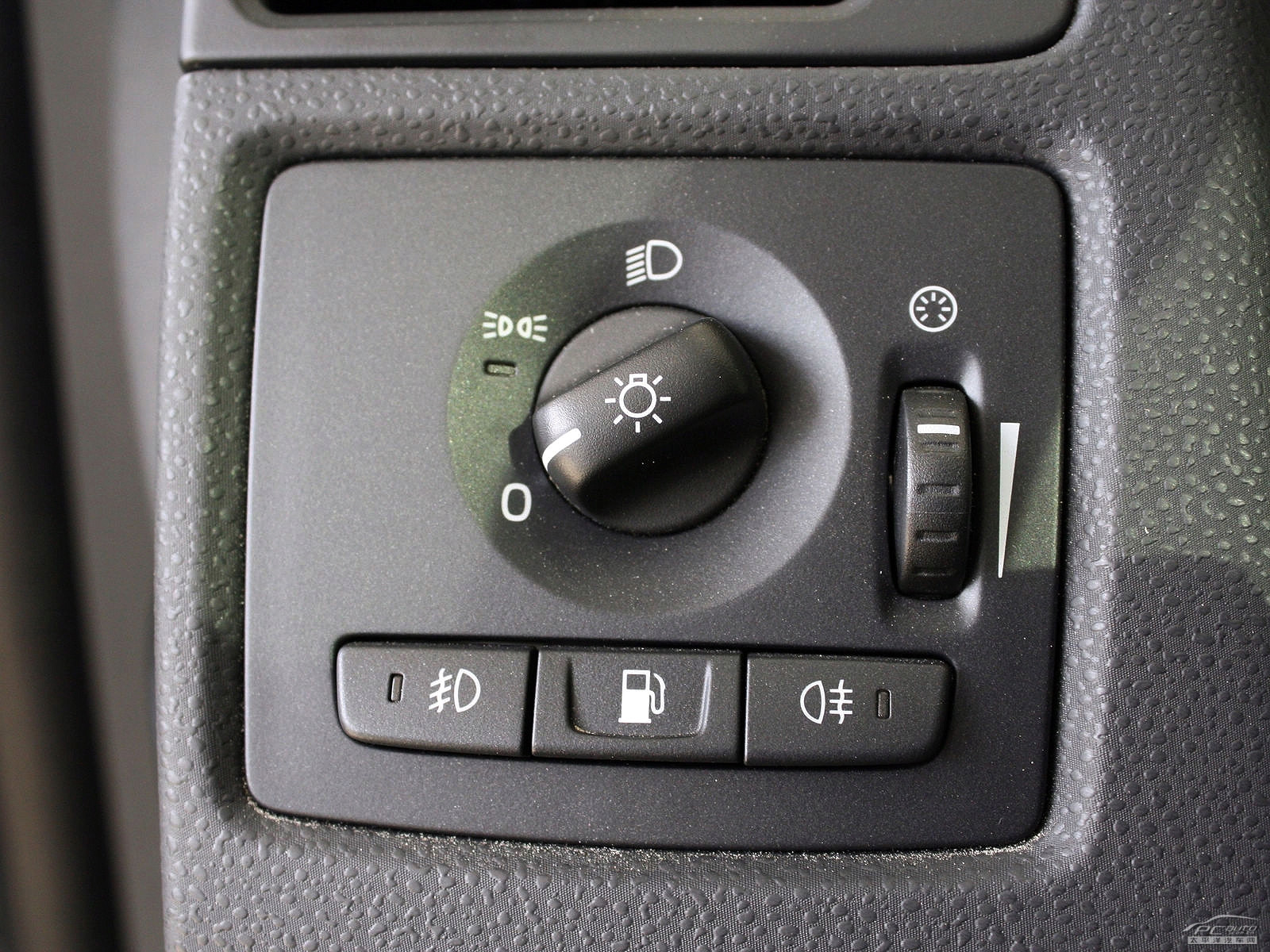 沃爾沃C30內(nèi)飾高清大圖