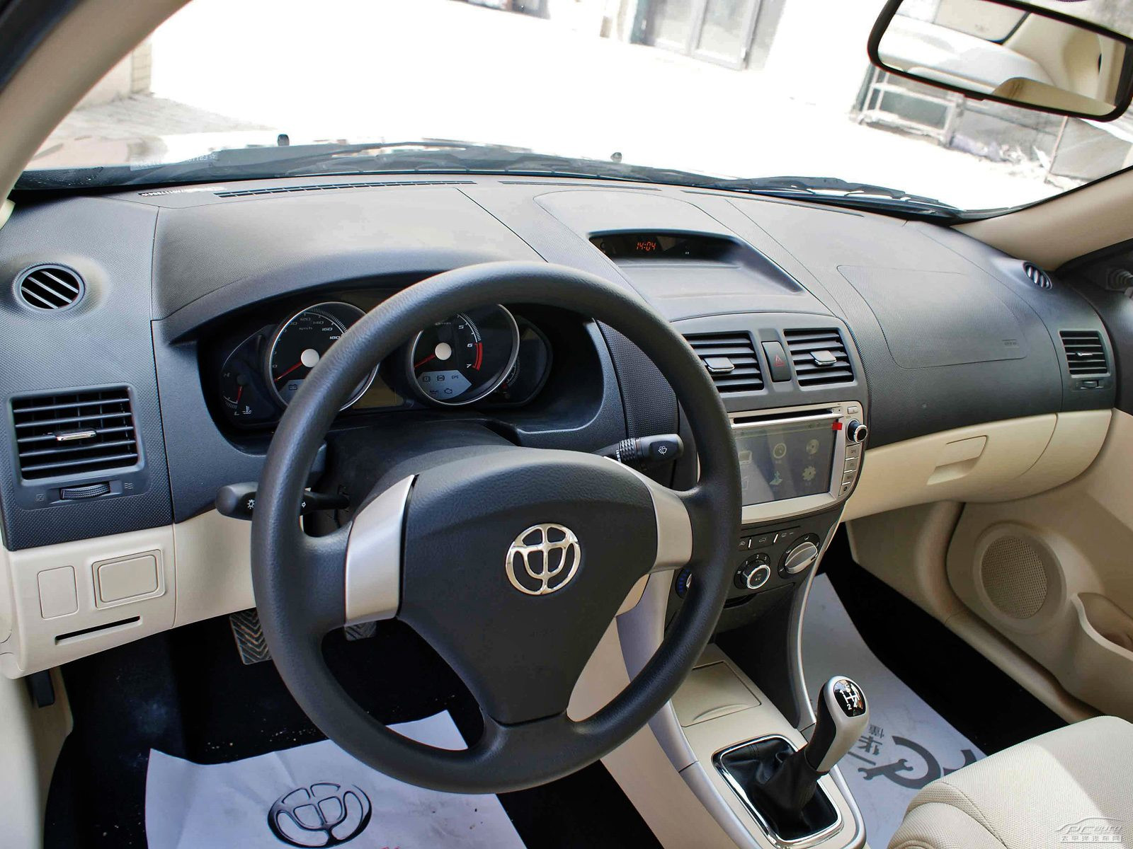 駿捷FSV內(nèi)飾高清大圖