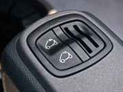 2011款 1.0T 敞篷激情版 2011款 1.0T 敞篷激情版
