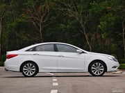 2011款 2.4L TOP 自動(dòng) 頂級(jí)版 2011款 2.4L TOP 自動(dòng) 頂級(jí)版