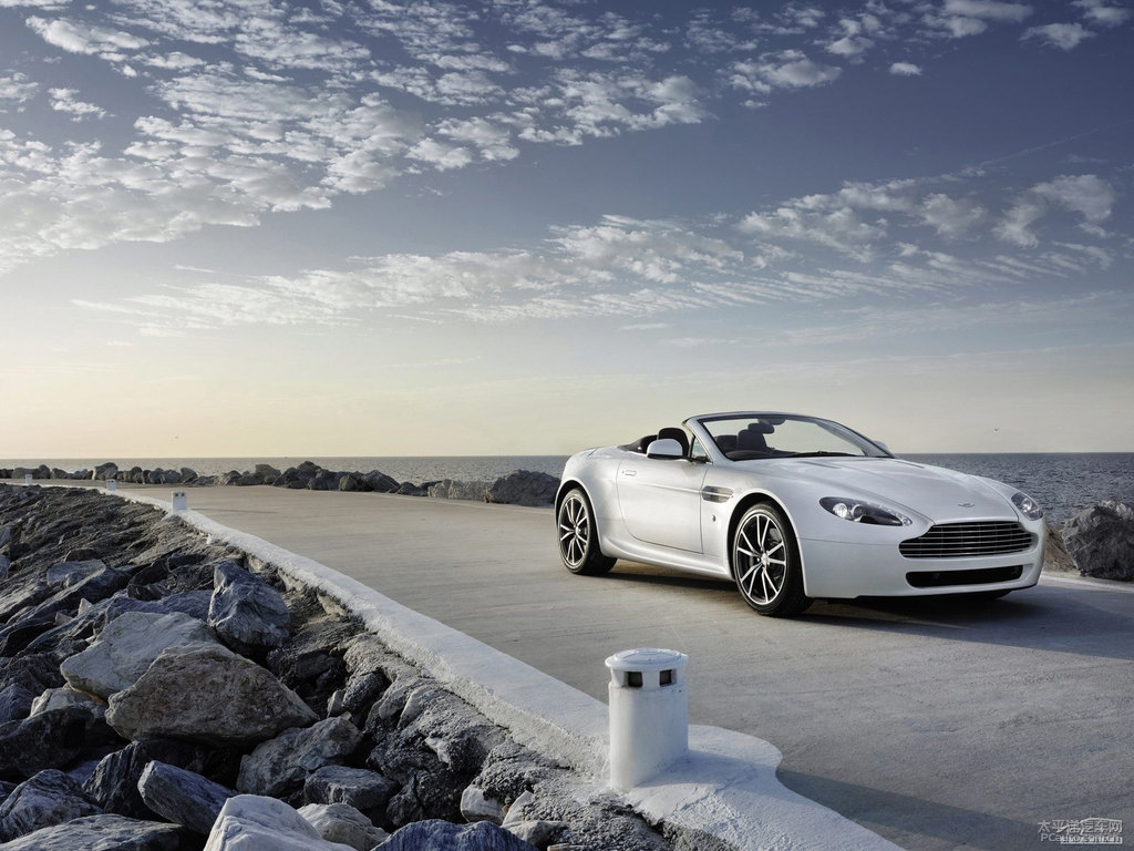 V8 Vantage^DƬ