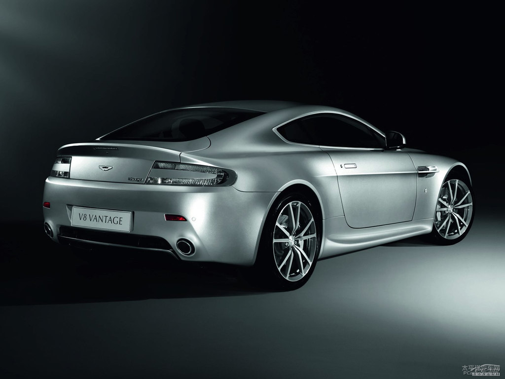 V8 Vantage^DƬ