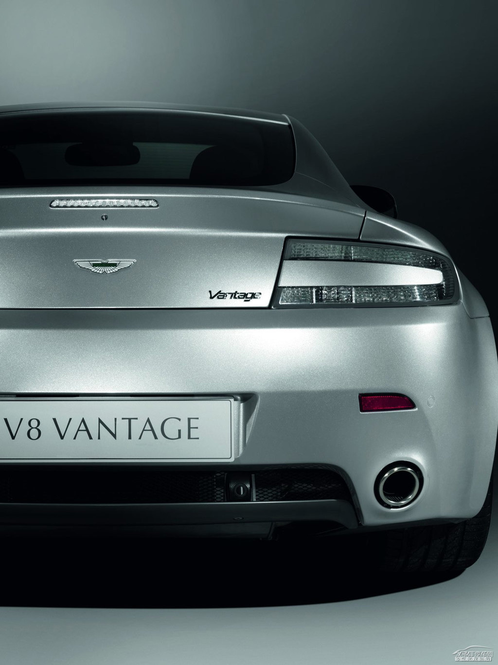 V8 Vantage^DƬ