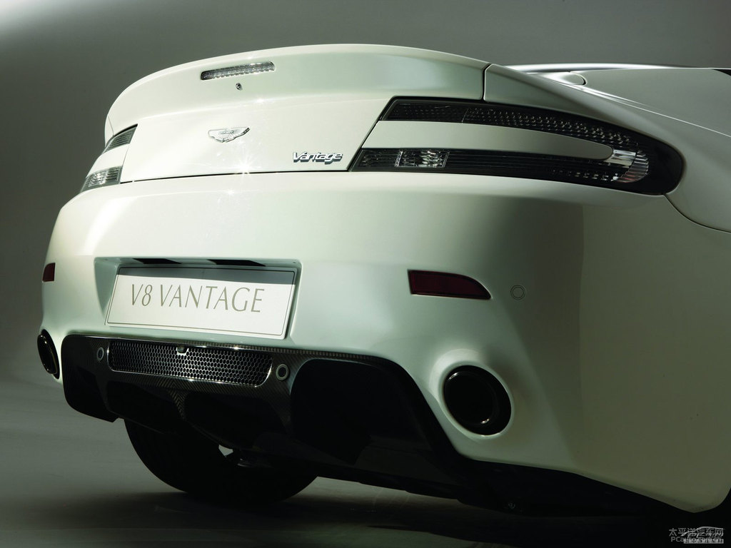 V8 Vantage^DƬ