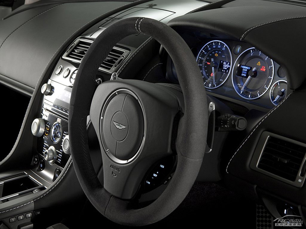 V8 Vantage(ni)DƬ
