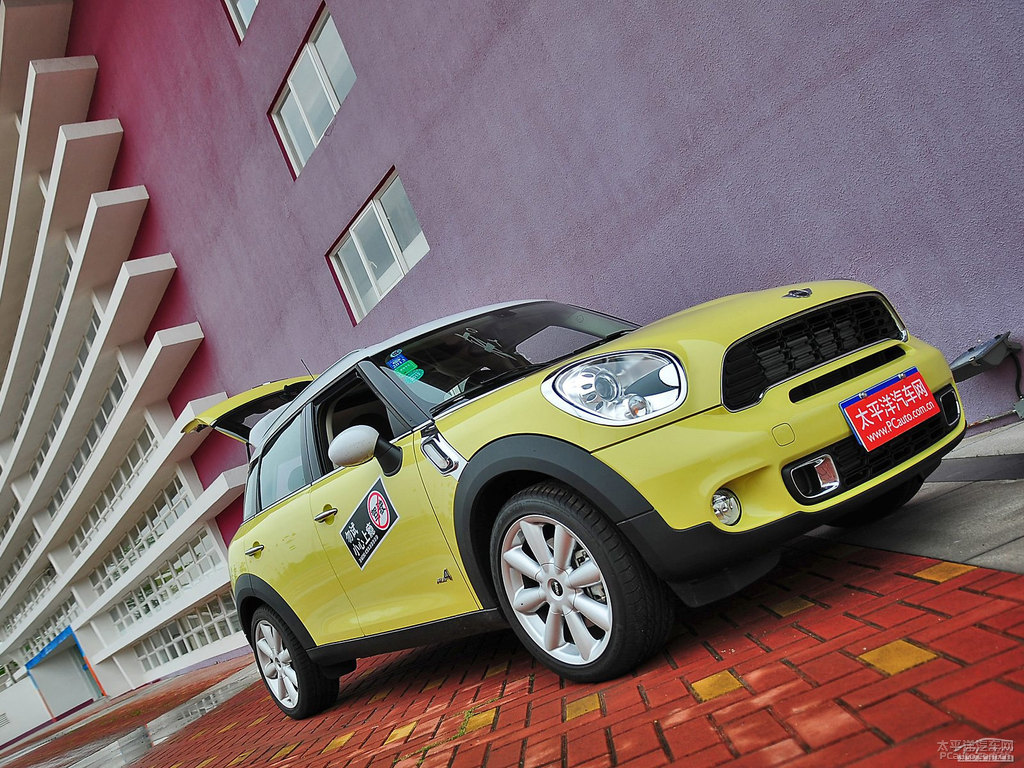 SɫMINI COUNTRYMAN܇^^DƬ