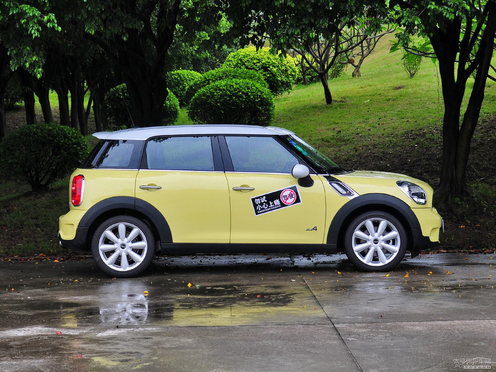 SɫMINI COUNTRYMAN܇^^DƬ