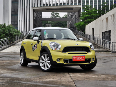 MINI COUNTRYMAN 2013款 1.6T COOPER S All 4 滑雪版