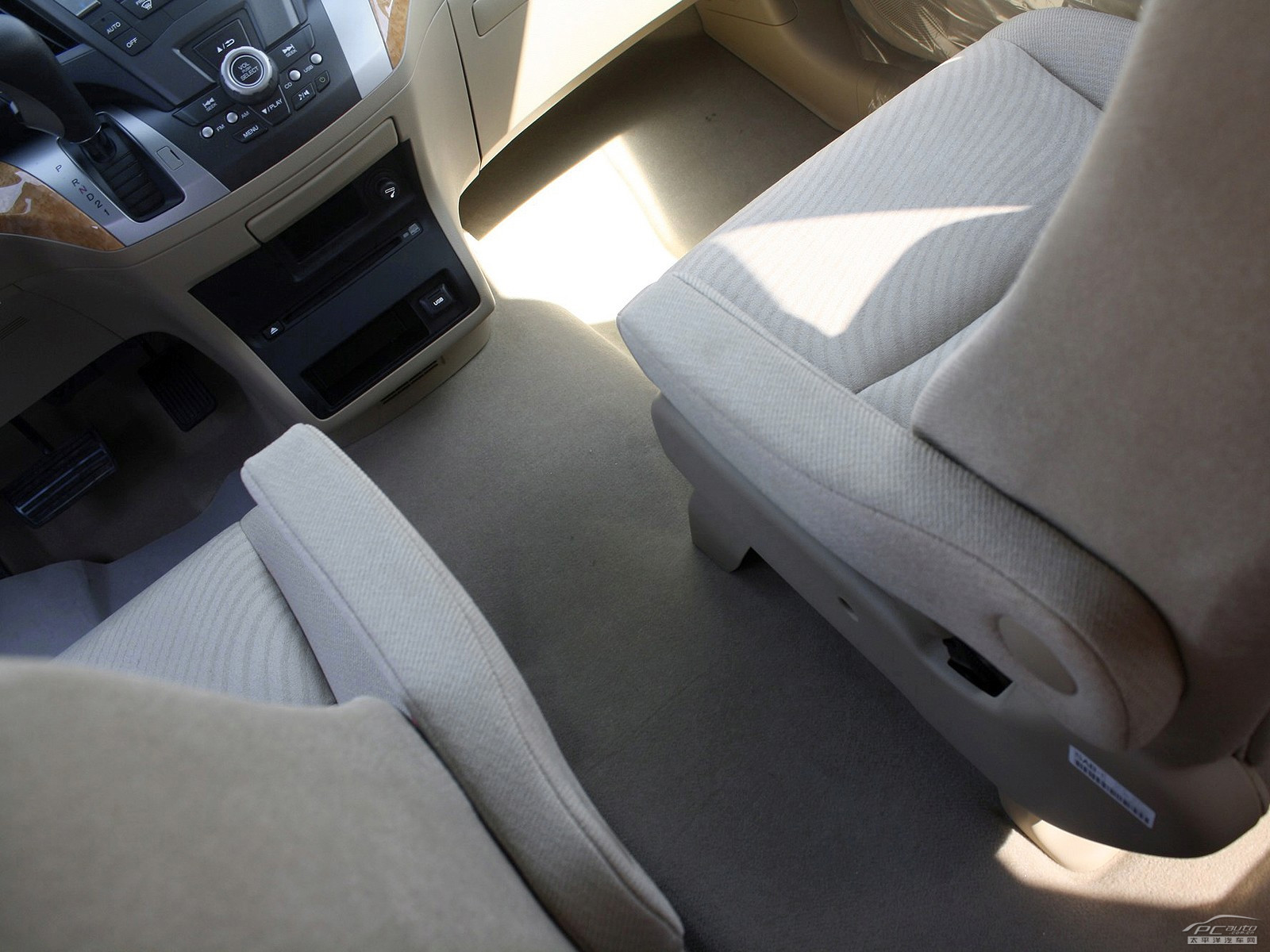 奧德賽內(nèi)飾高清大圖