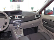 2011款 2.0L 風(fēng)景舒適版 2011款 2.0L 風(fēng)景舒適版