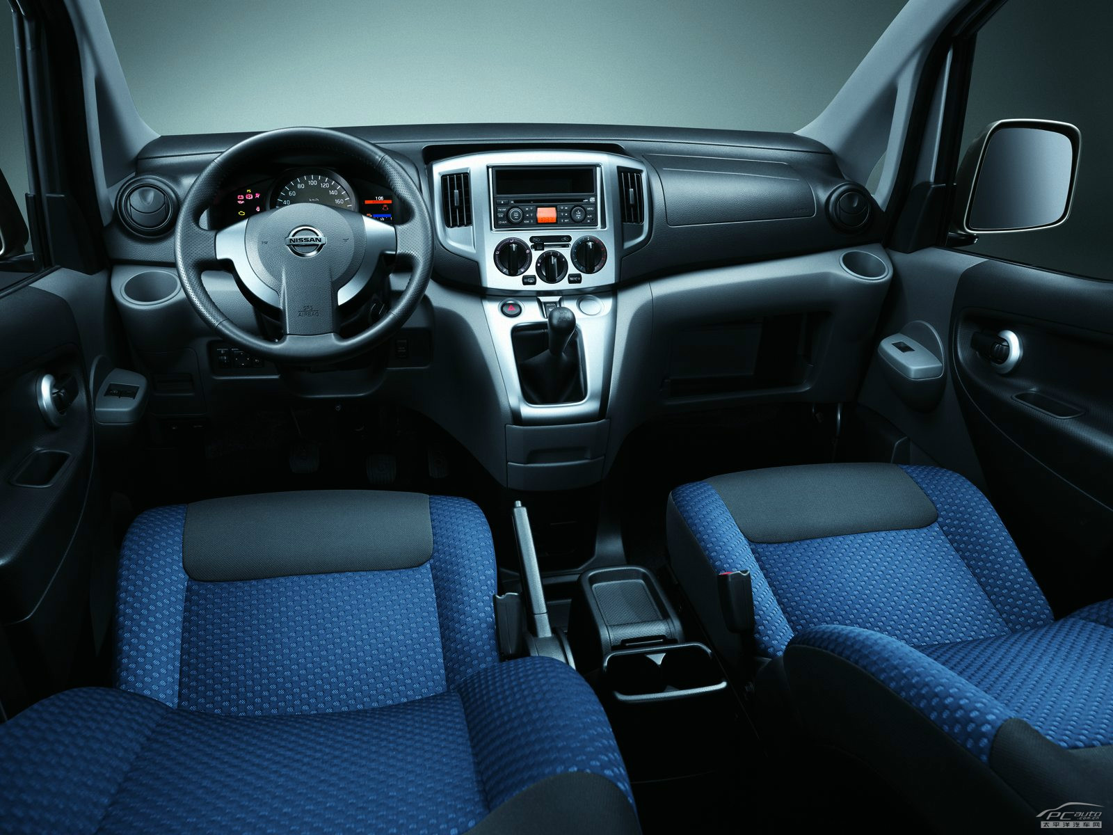 日產(chǎn)NV200內(nèi)飾高清大圖