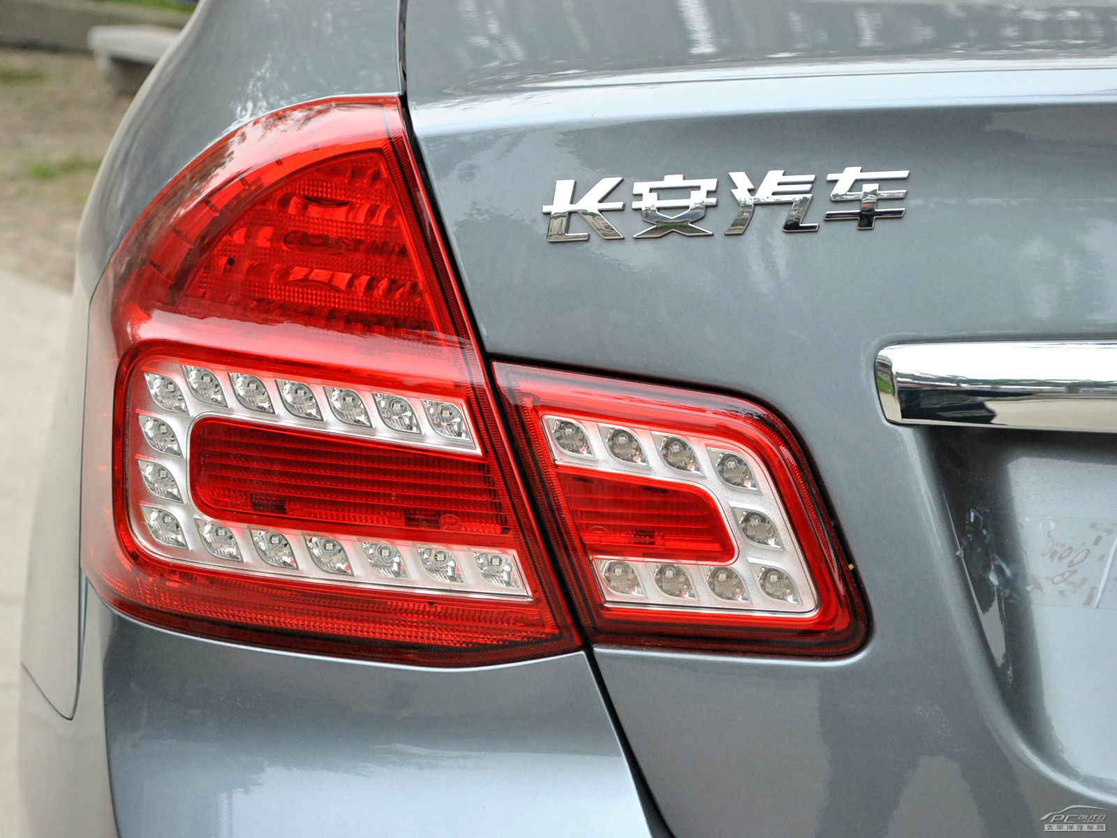 長(zhǎng)安CX30外觀高清大圖
