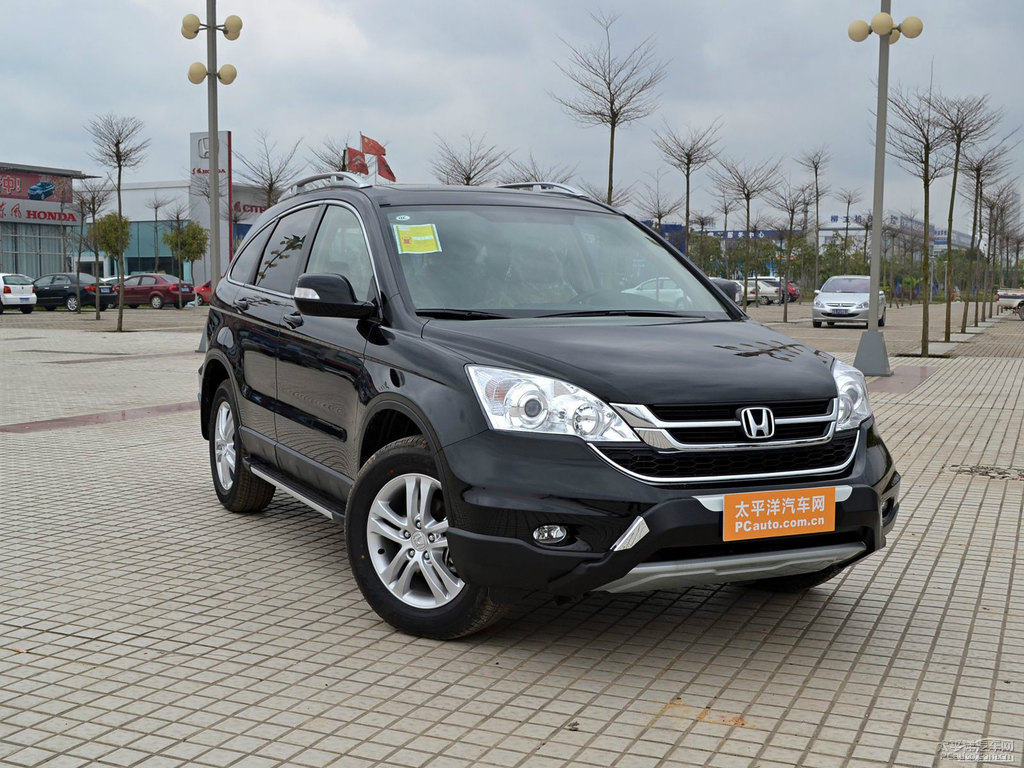 彩晶黑本田CR-V外觀圖片