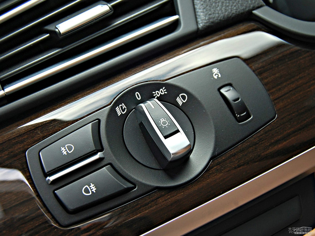 寶馬7系內(nèi)飾圖片
