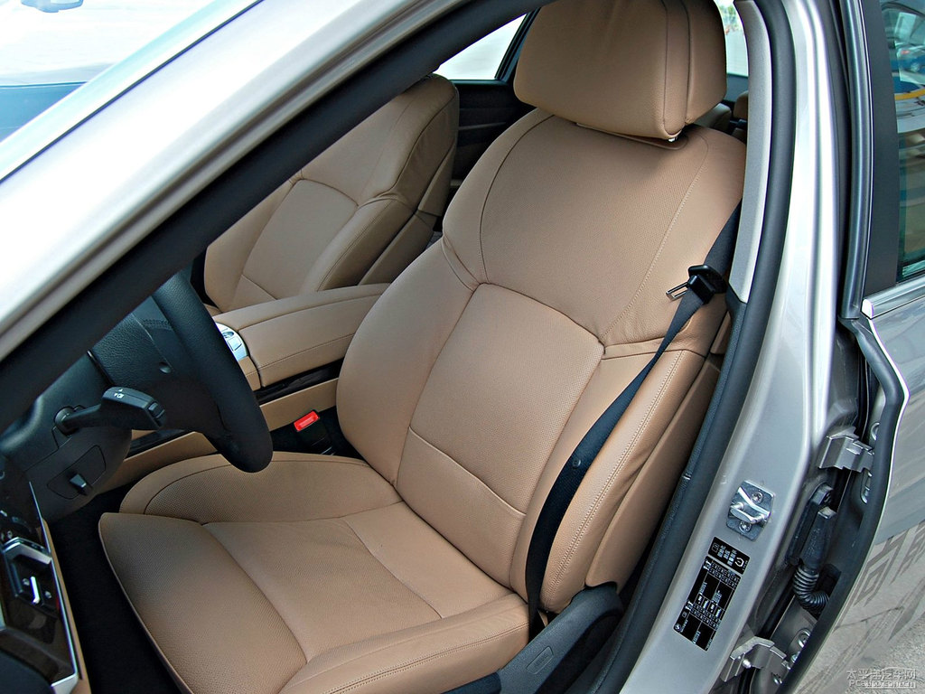 寶馬7系內(nèi)飾圖片